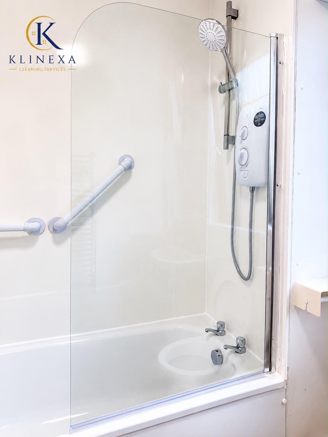 End of tenancy bathroom clean Edinburgh